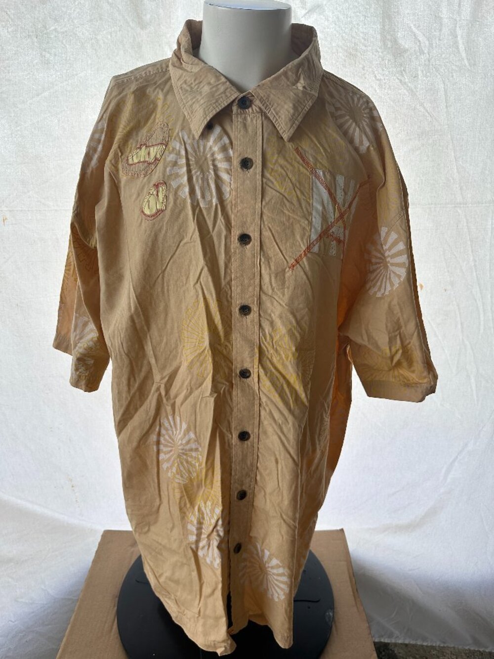 Varsity Clothing Co. Y2K Tokyo Sun Pattern Mens Yellow SS Button Front Shirt 3X